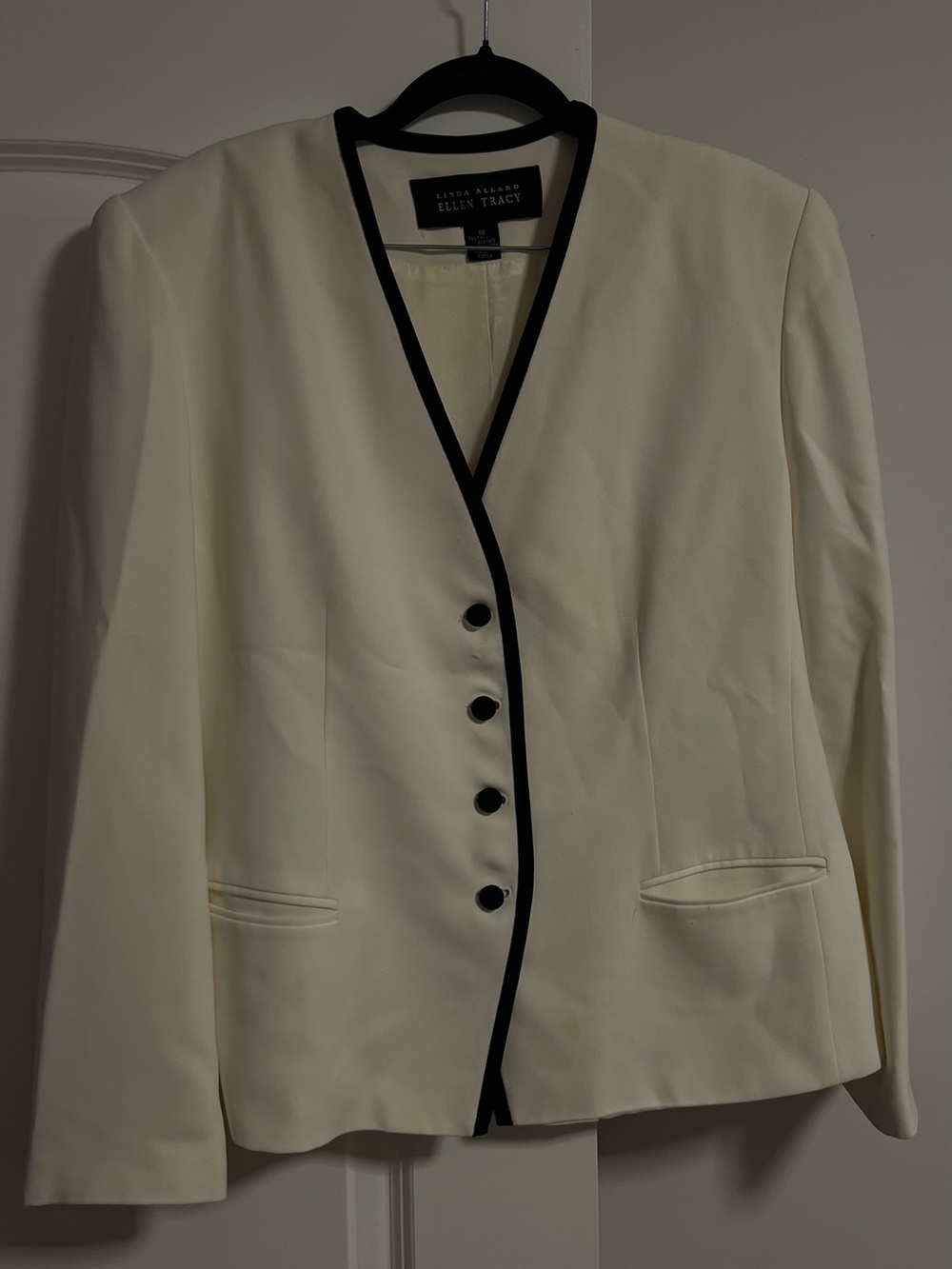 Ellen Tracy Cream Blazer with Black Piping